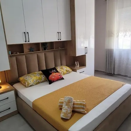 Apartament Perla 9 *